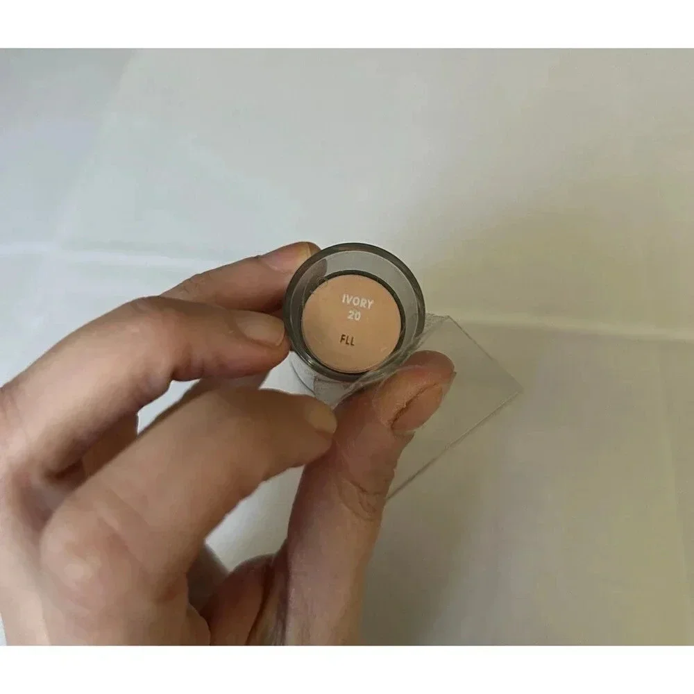 Flower Pore Perfect Instant Blur Stick + multitasking Foundation